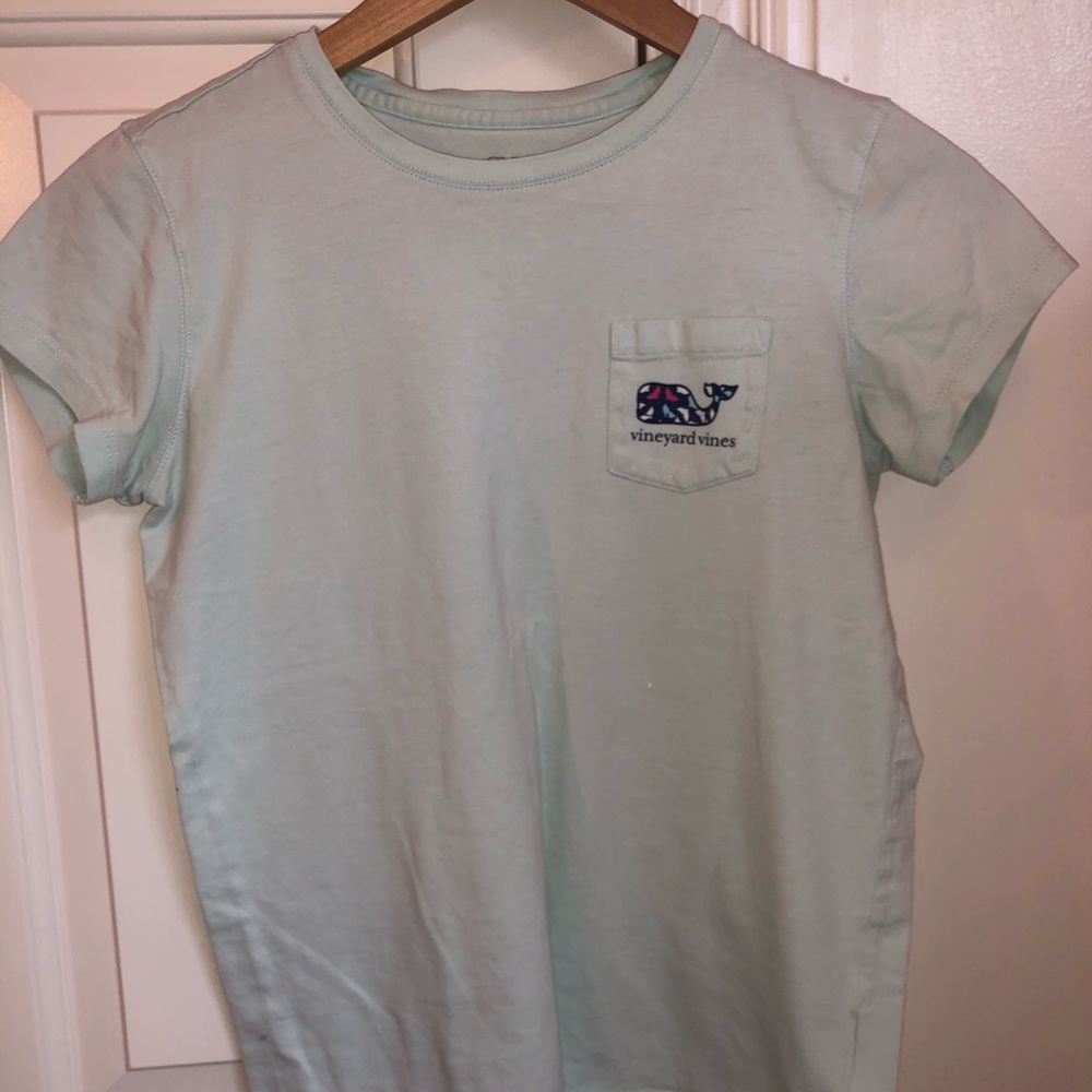 Girls vineyard vines T-shirt